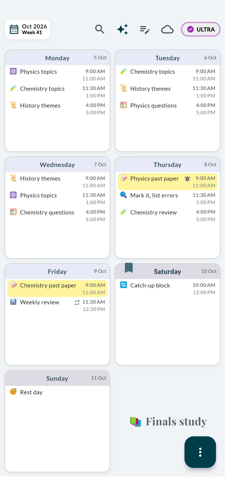 Weeklo planner app showing a study week with Physics, Chemistry and History time blocks, start and end times on the right, highlighted past paper blocks and a rest day on Sunday